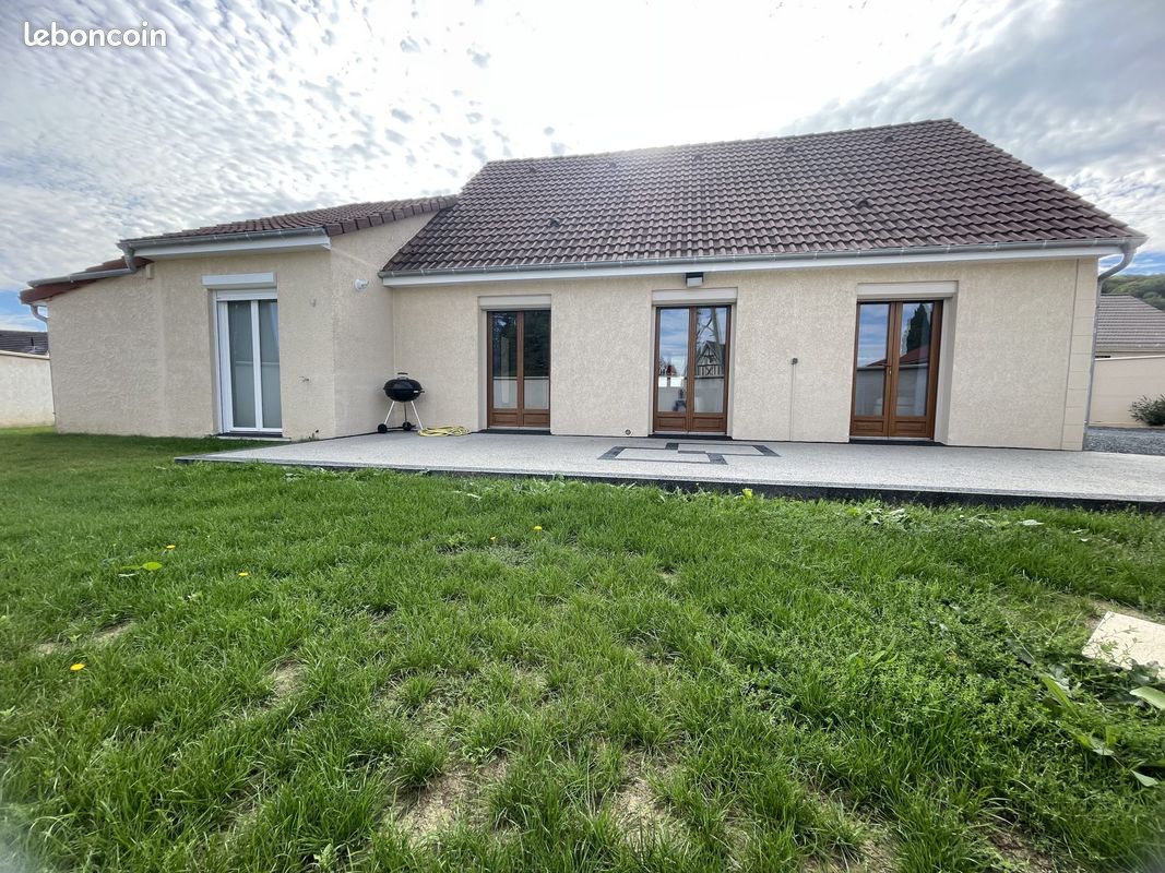 Maison 6 pièces 123 m² · au Val d'Hazey · 123 m² · 319 000 €