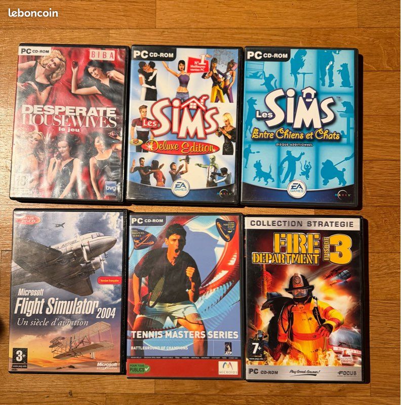 Lot Jeux PC CD-ROM Vintage Les Sims / Flight Simulator 2004 / Desperate Housewives / Fire Department 3 (image 1)