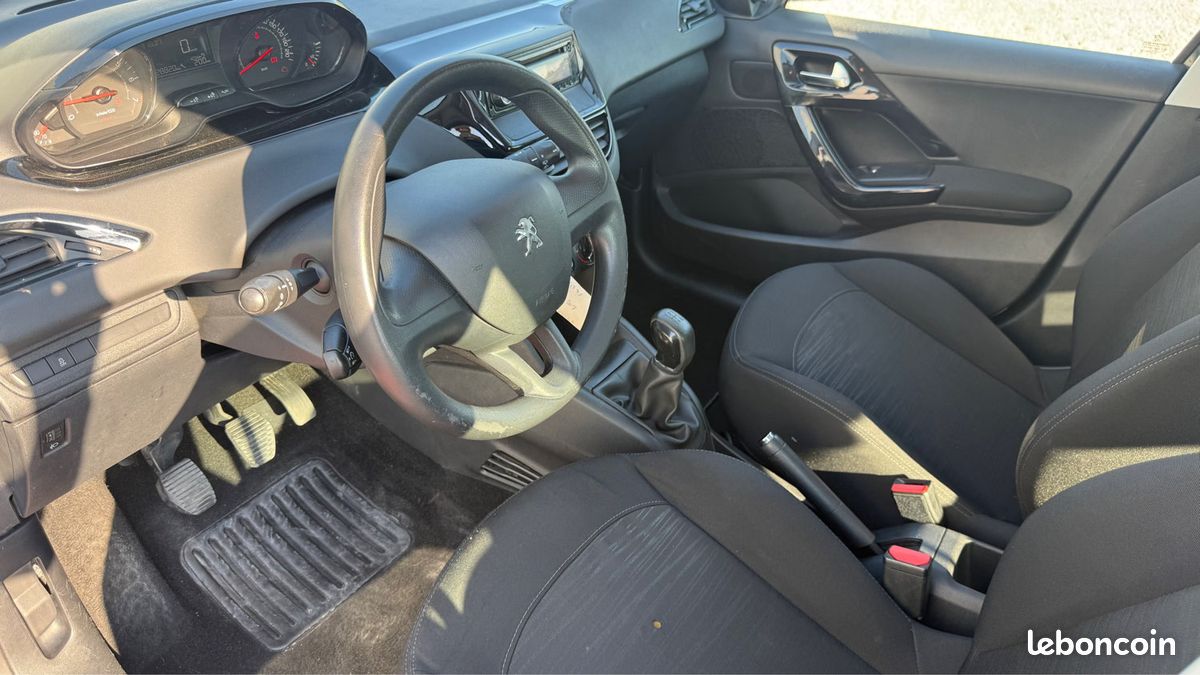 PEUGEOT 208 1.0 VTI 68 Cv ACCESS (image 8)