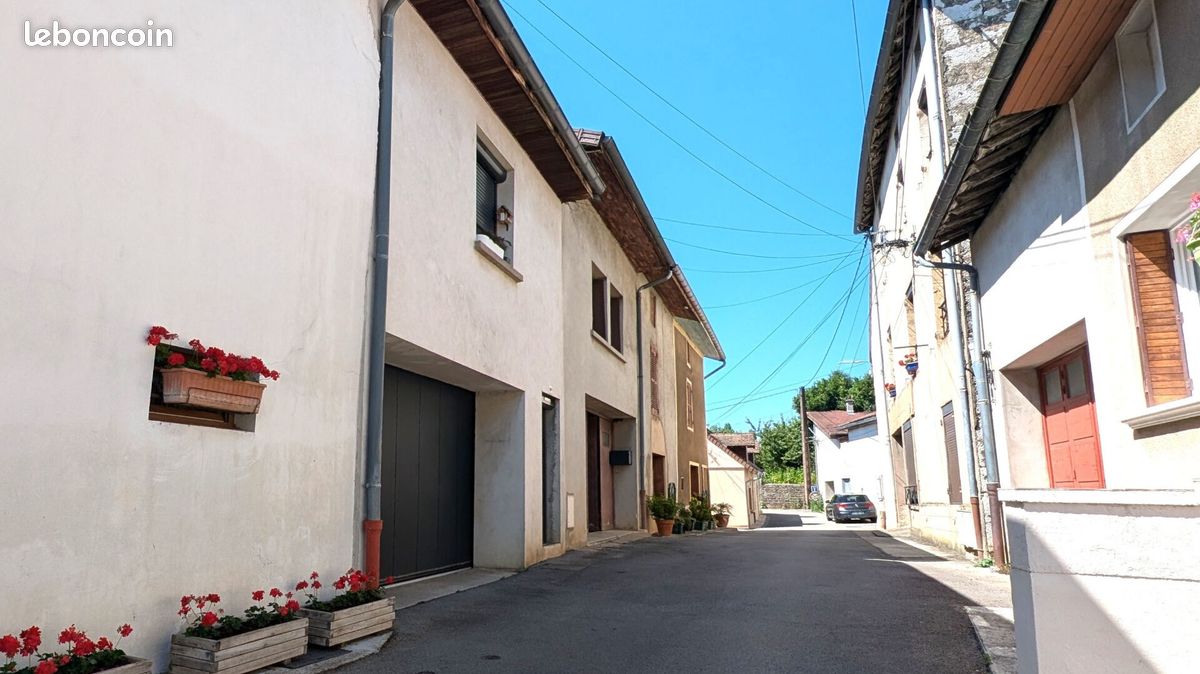 Maison 3 pièces 59 m² · à Cousance · 59 m² · 82 000 €