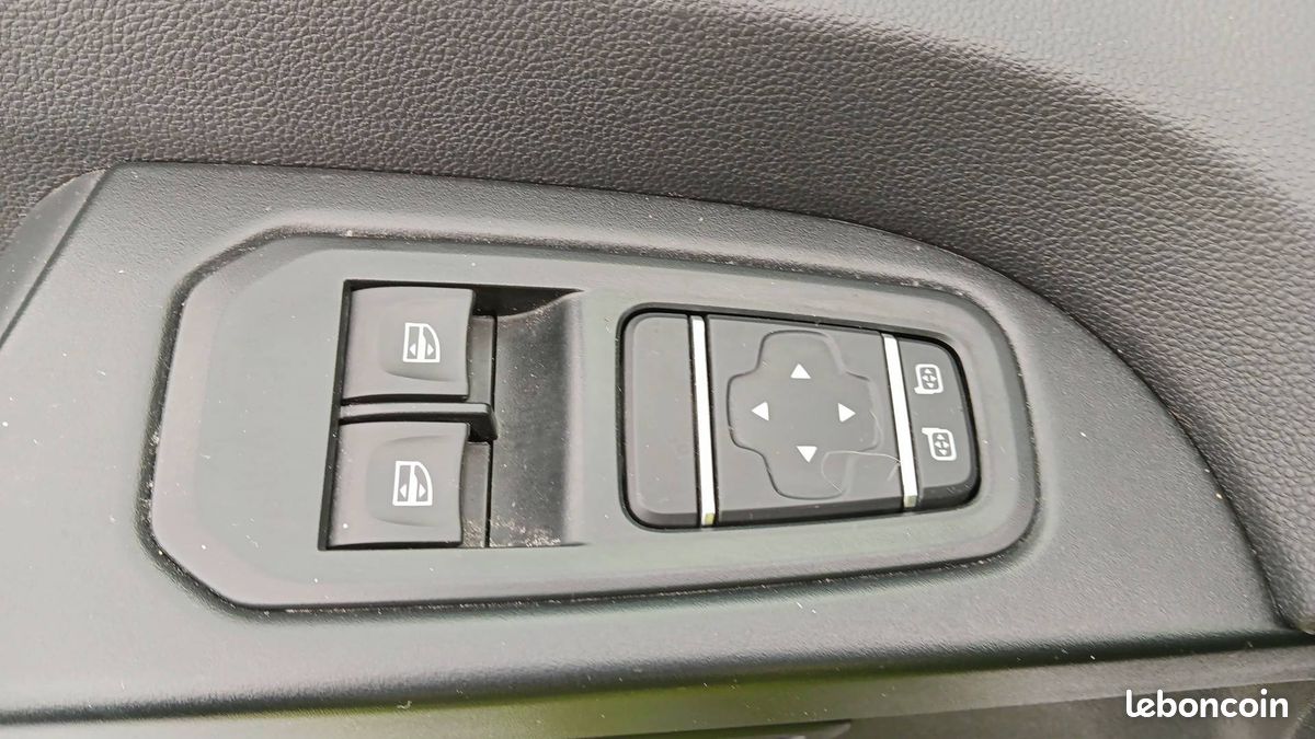 Renault trafic fgn l1h1 3000 kg blue dci 130 (image 17)