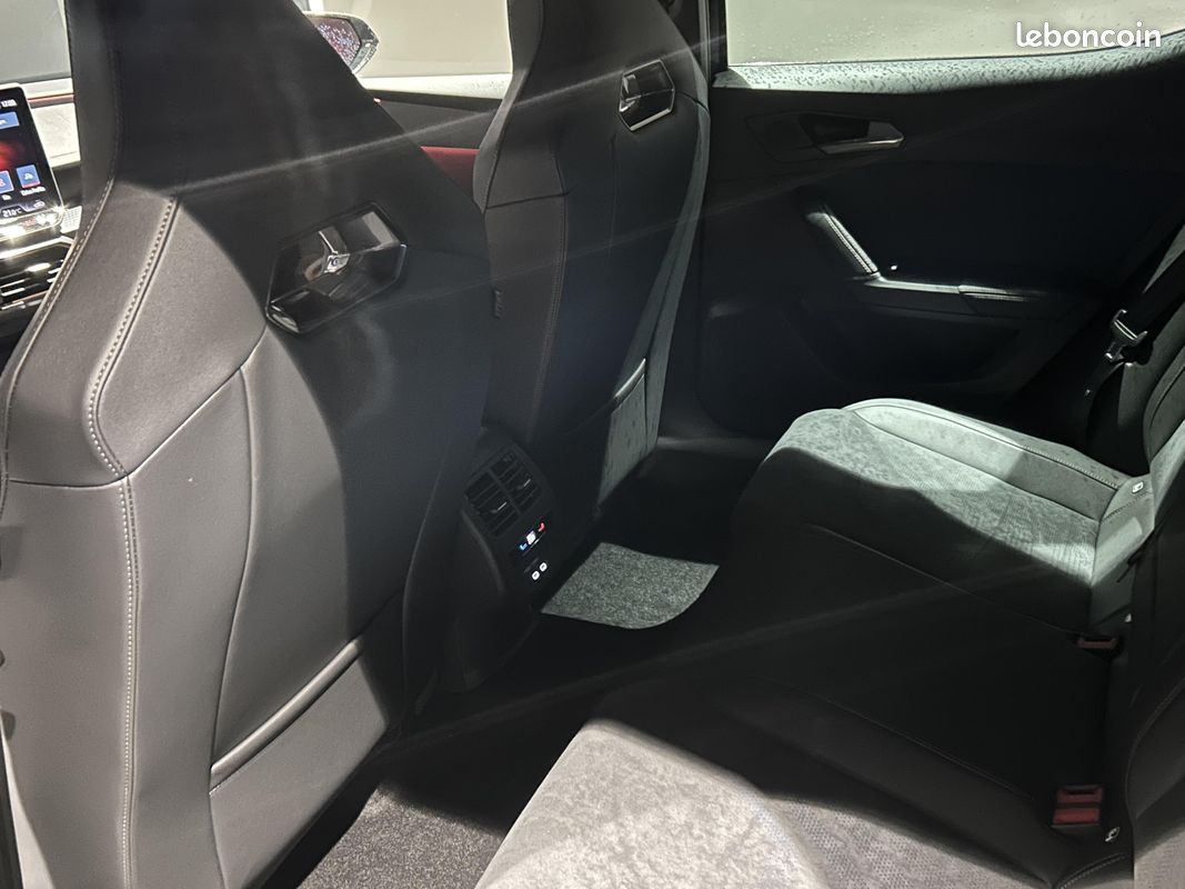 CUPRA Leon 1.5 eTSI Hybrid 150 ch DSG7 V (image 12)