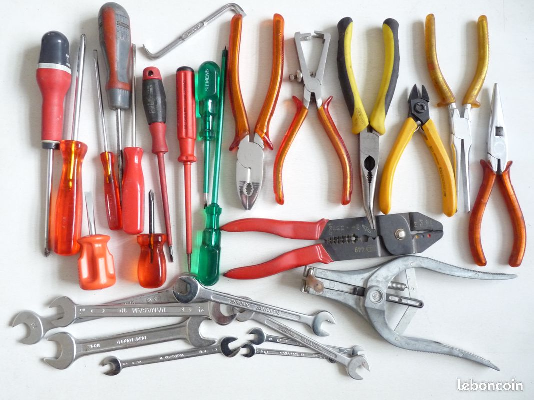 Outillage électricien (image 1)