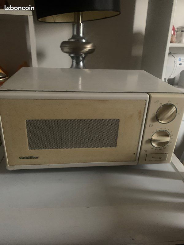 Micro ondes goldstar (image 1)
