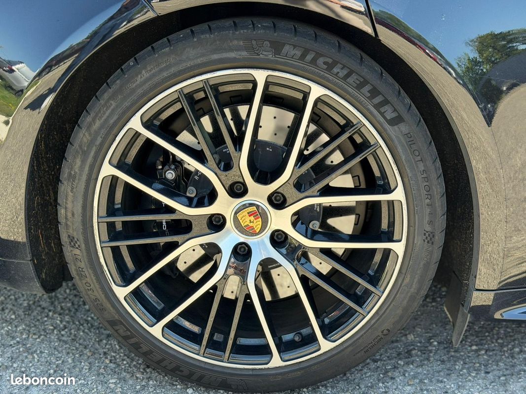 PORSCHE PANAMERA Turbo S V8 4.0 700 Hybrid Sport Turismo (image 27)