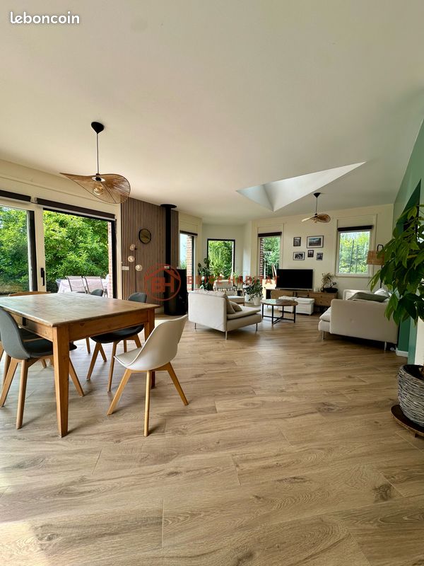 Maison 7 pièces 206 m² · à Sainghin-en-Mélantois · 206 m² · 799 000 €