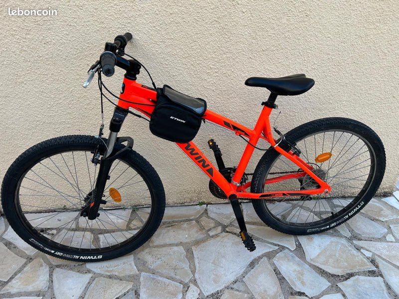 Vélo VTT Btwin Rockrider 340 26 pouces (image 1)