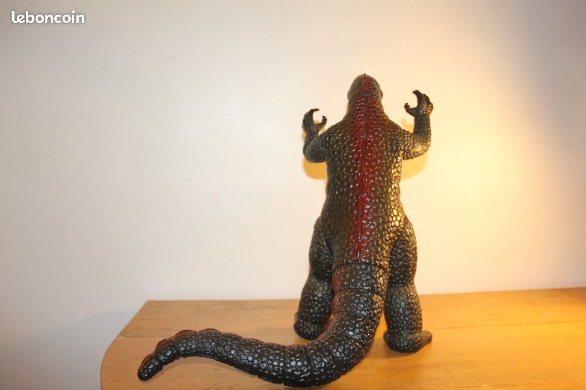 Figurine godzilla dormei 1986 (image 4)