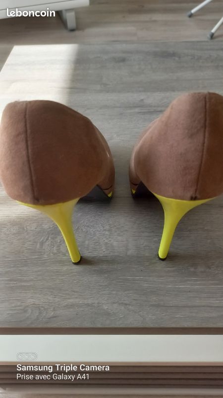 Escarpins New Look à Plateforme – Taille 37, Noir Daim, Très Bon état