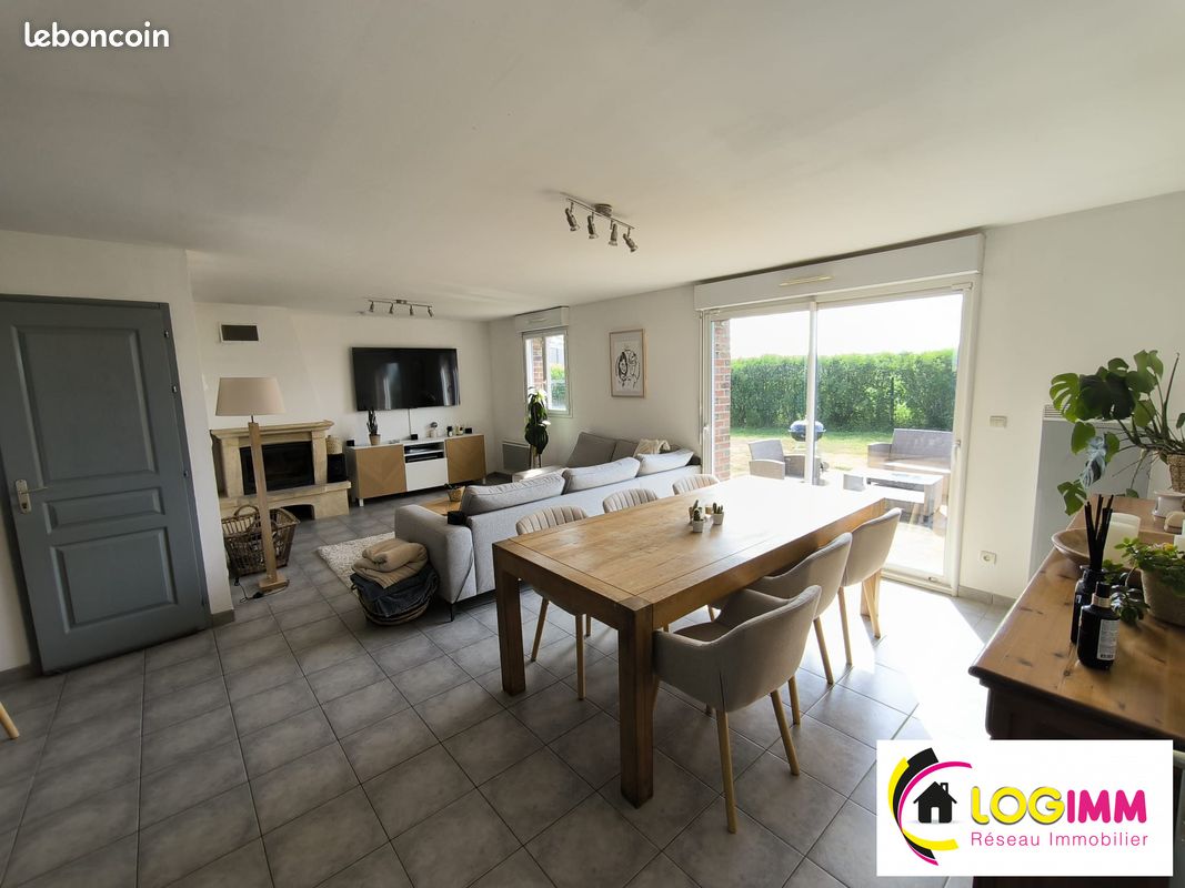 Maison 4 pièces 93 m² · à Sebourg · 93 m² · 965 €/mois