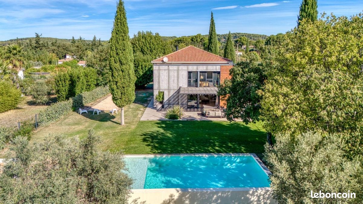 Maison 6 pièces 270 m² · à Aix-en-Provence · 270 m² · 1 740 000 €