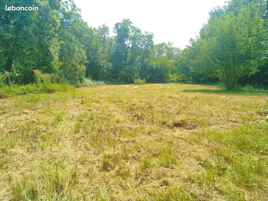 Terrain 1606 m² · à Brunstatt-Didenheim · 1 606 m² · 242 000 €