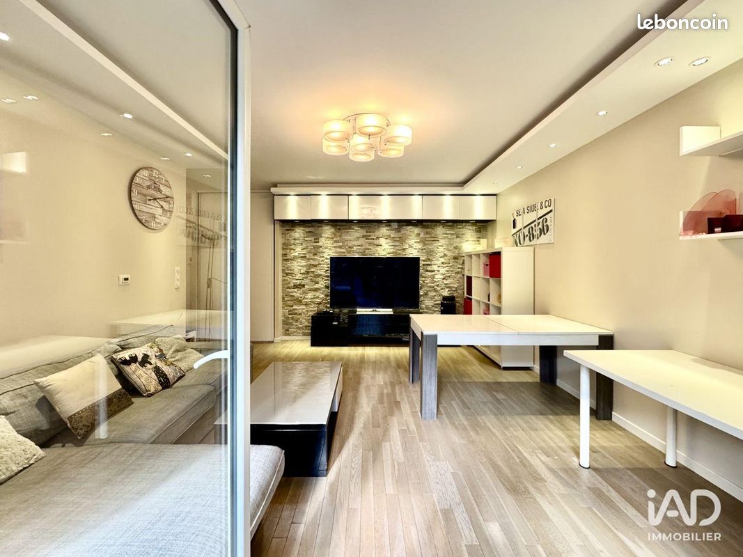 Appartement 3 pièces 69 m² · à Issy-les-Moulineaux · 69 m² · 1 854 €