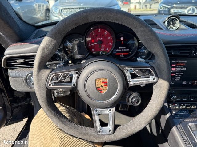 Porsche 911 Carrera 4 GTS PDK,LIFT,SIEGES CHAUFFANTS, CAMERA DE RECUL, TOE ETC... (image 34)