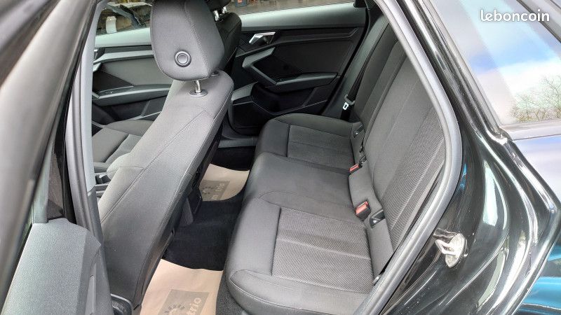 Audi A3 SPORTBACK 30 TFSI 110CH MILD HYBRID BUSINESS LINE S TRONIC 7 (image 5)
