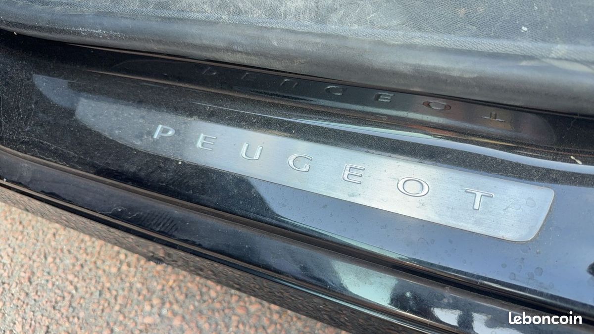 Peugeot 308 SW II 1.2 PureTech 130 GT Line (image 29)