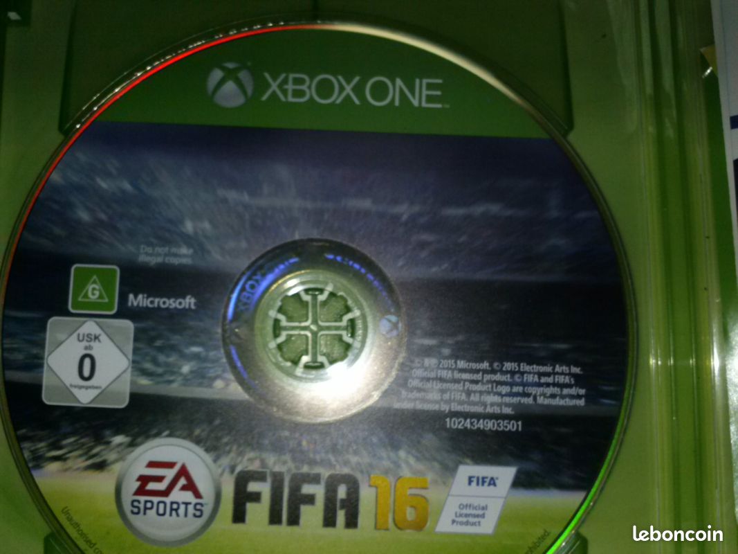 Jeu Xbox One Fifa 2016 (boîte + docu) (image 11)