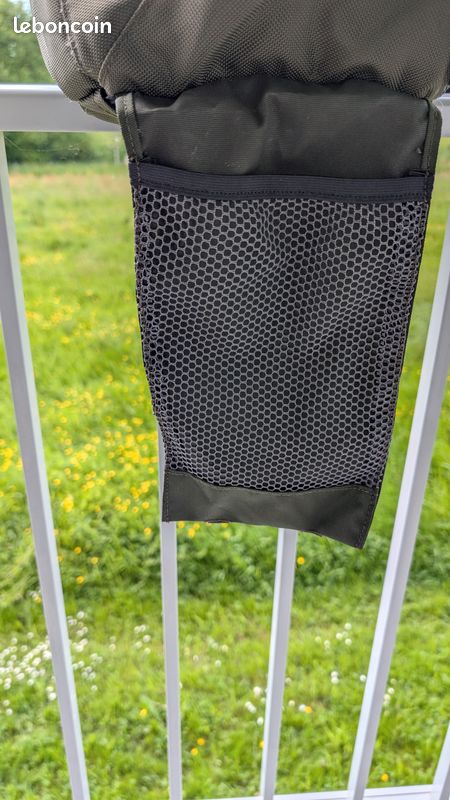 A saisir sac à dos 40L marque SOLOGNAC Accessoires Bagagerie