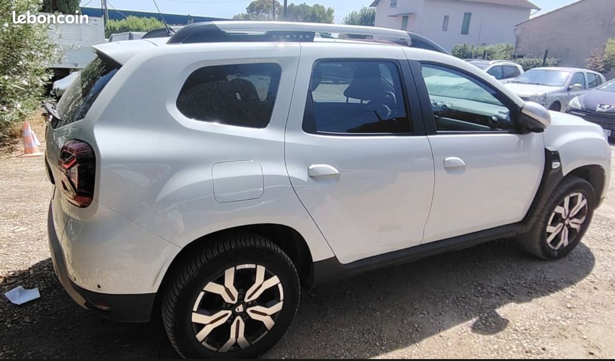 Dacia duster 2 phase 2 1.5 dci 116 cv 4x4 prestige (image 3)