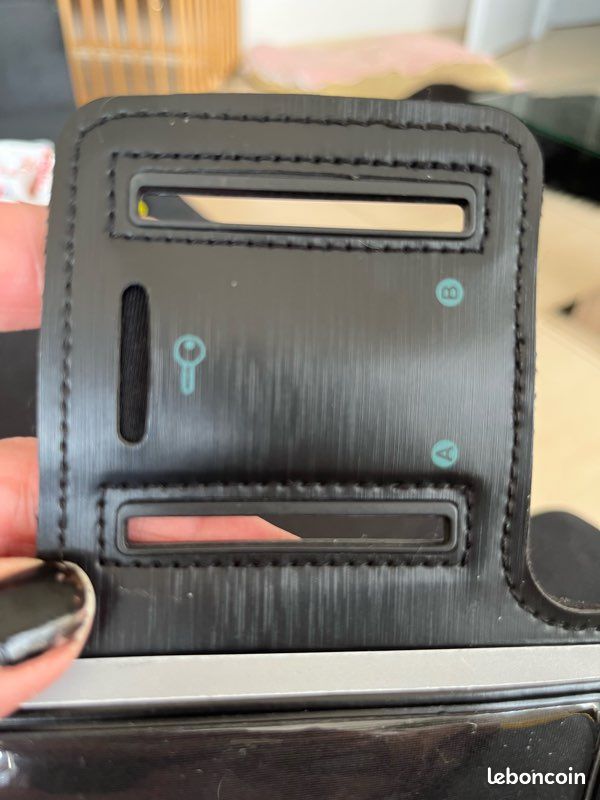 Brassard sport smartphone – Réglable & réfléchissant (image 6)