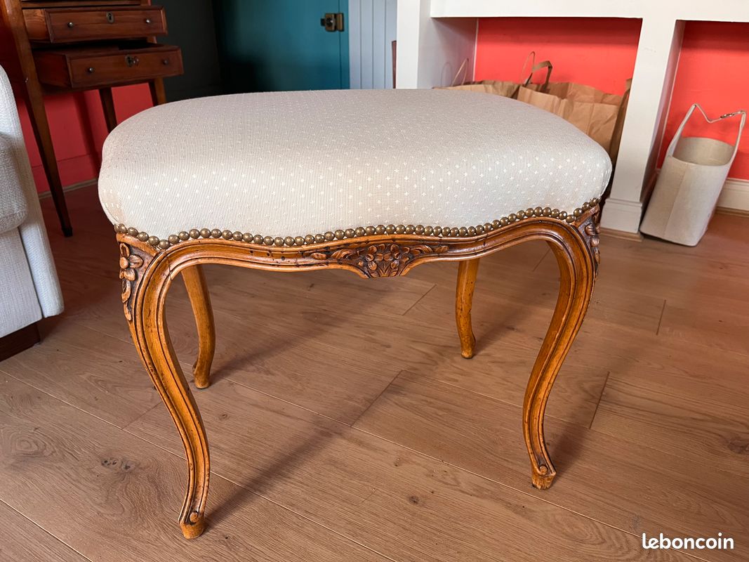 { 92100 } Tabouret style Louis XV (image 3)