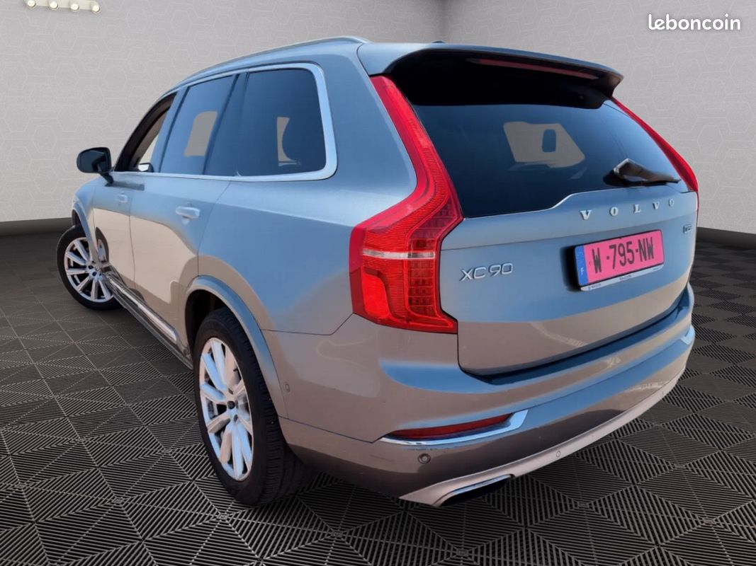 Volvo XC90 D5 225ch Inscription AWD Geartronic - Toit Ouvrant Pano, Cuir Nappa, Caméra de recul (image 6)