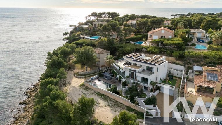 Villa 9 pièces 382 m²