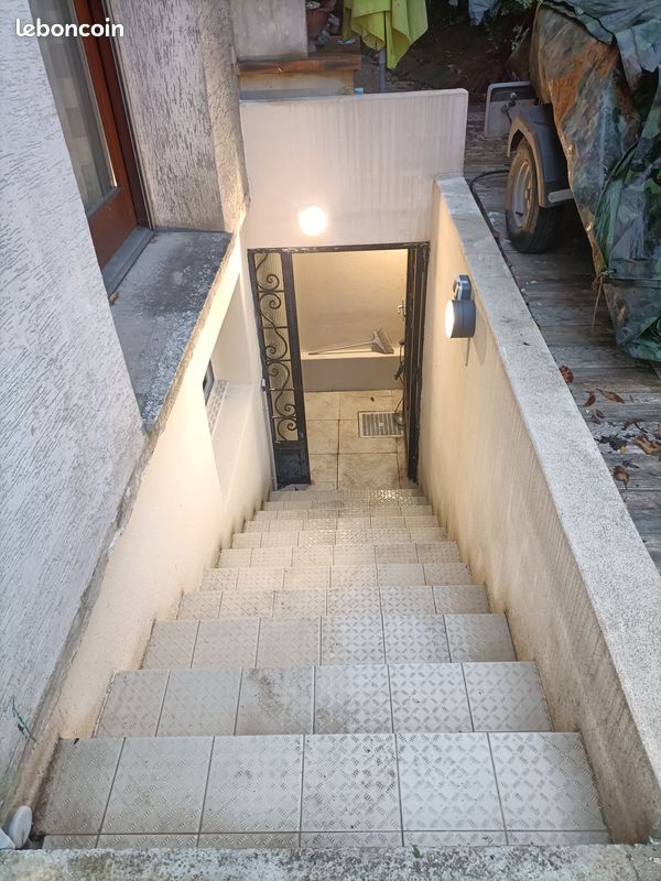 Appartement 1 pièce 60 m² · à Paray-Vieille-Poste · 60 m² · 900 €