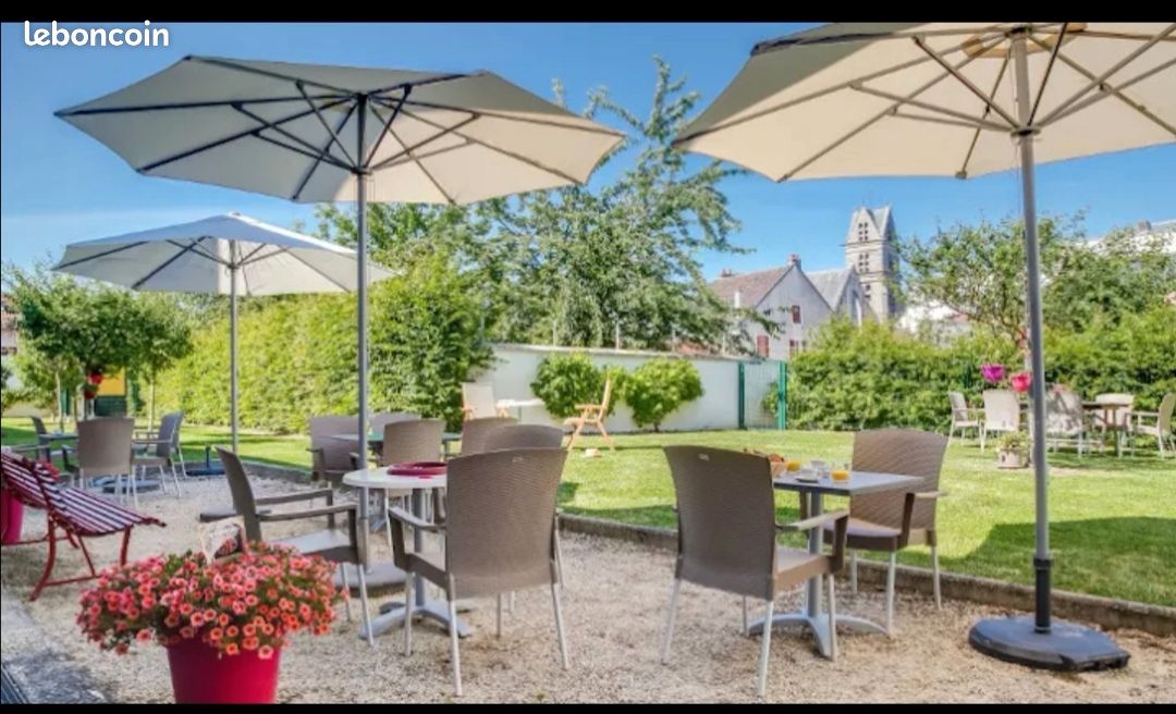 Local commercial 1 pièce 21 m² · à Fontenay-Trésigny · 21 m² · 160 000 €