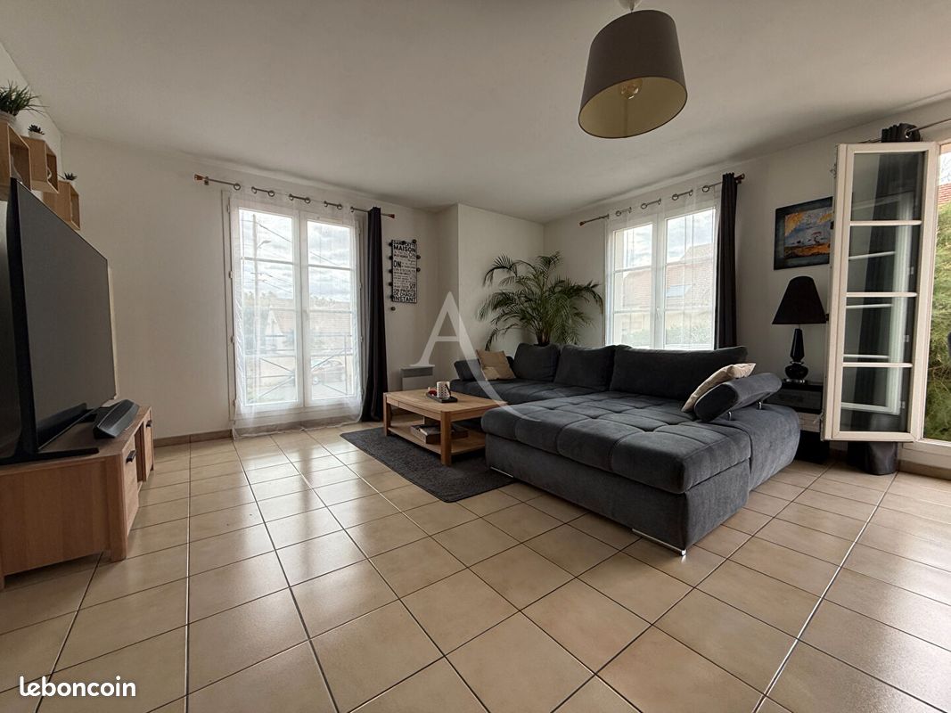 Appartement 3 pièces 72 m² · à Dourdan · 72 m² · 910 €/mois