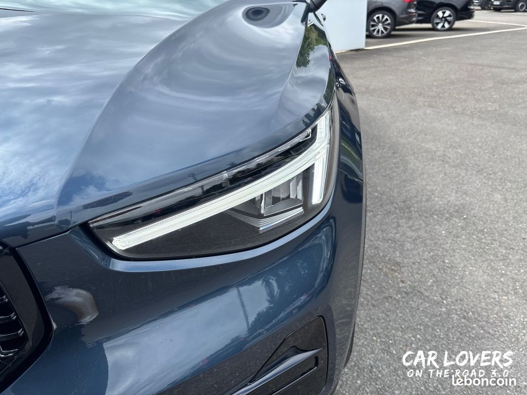 VOLVO XC40 B3 163 ch DCT7 Lounge Edition (image 29)