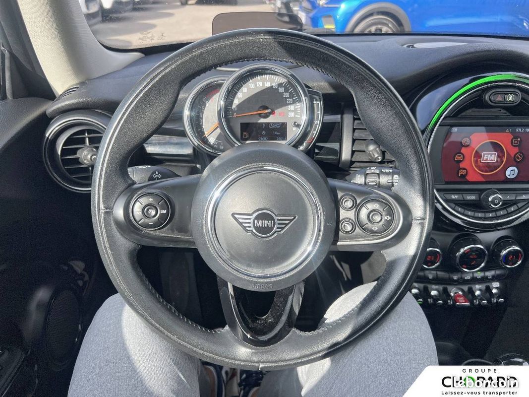 MINI Hatch 3 Portes Cooper 136 ch BVA7 Finition Business Design (image 17)