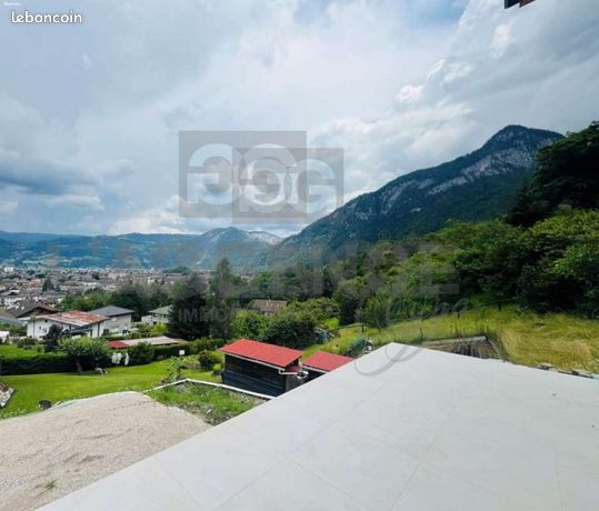 Maison 5 pièces 140 m²