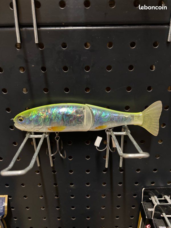 Leurre Imakatsu SG plus bassroid 180 (image 1)