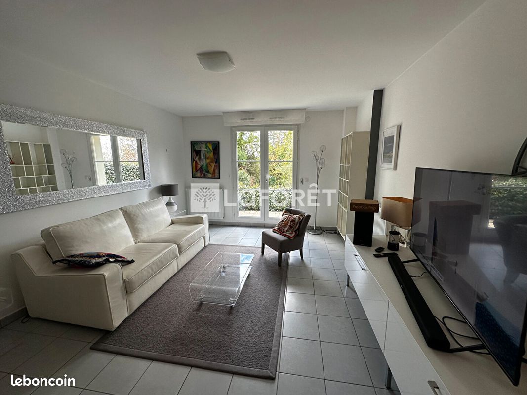Appartement 1 pièce 30 m² · à Saint-Fargeau-Ponthierry · 30 m² · 780 €/mois