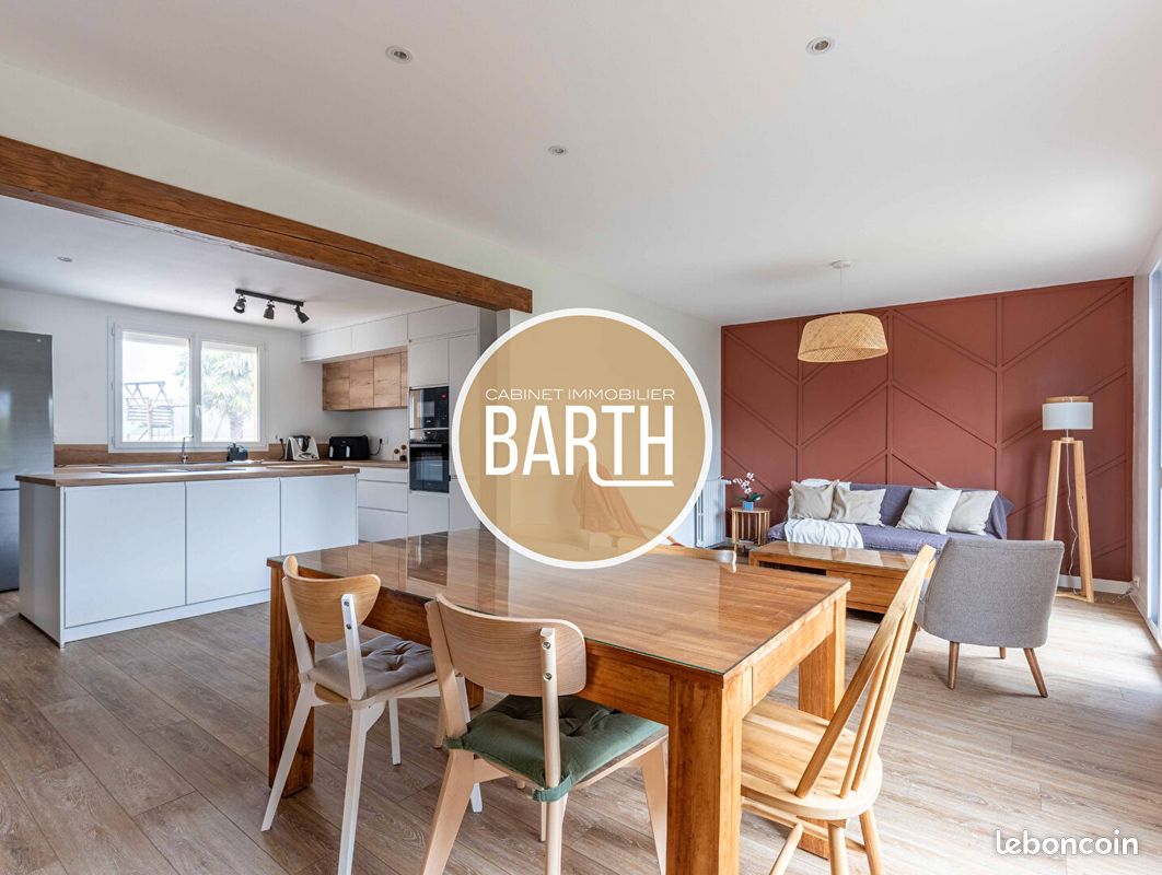 Maison 8 pièces 158 m² · à Bréal-sous-Montfort · 158 m² · 330 000 €