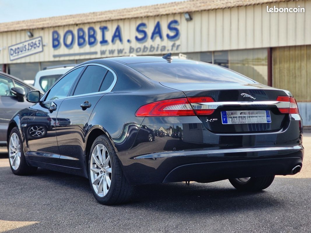 Jaguar XF 2.2 D 200CH LUXE PREMIUM (image 6)