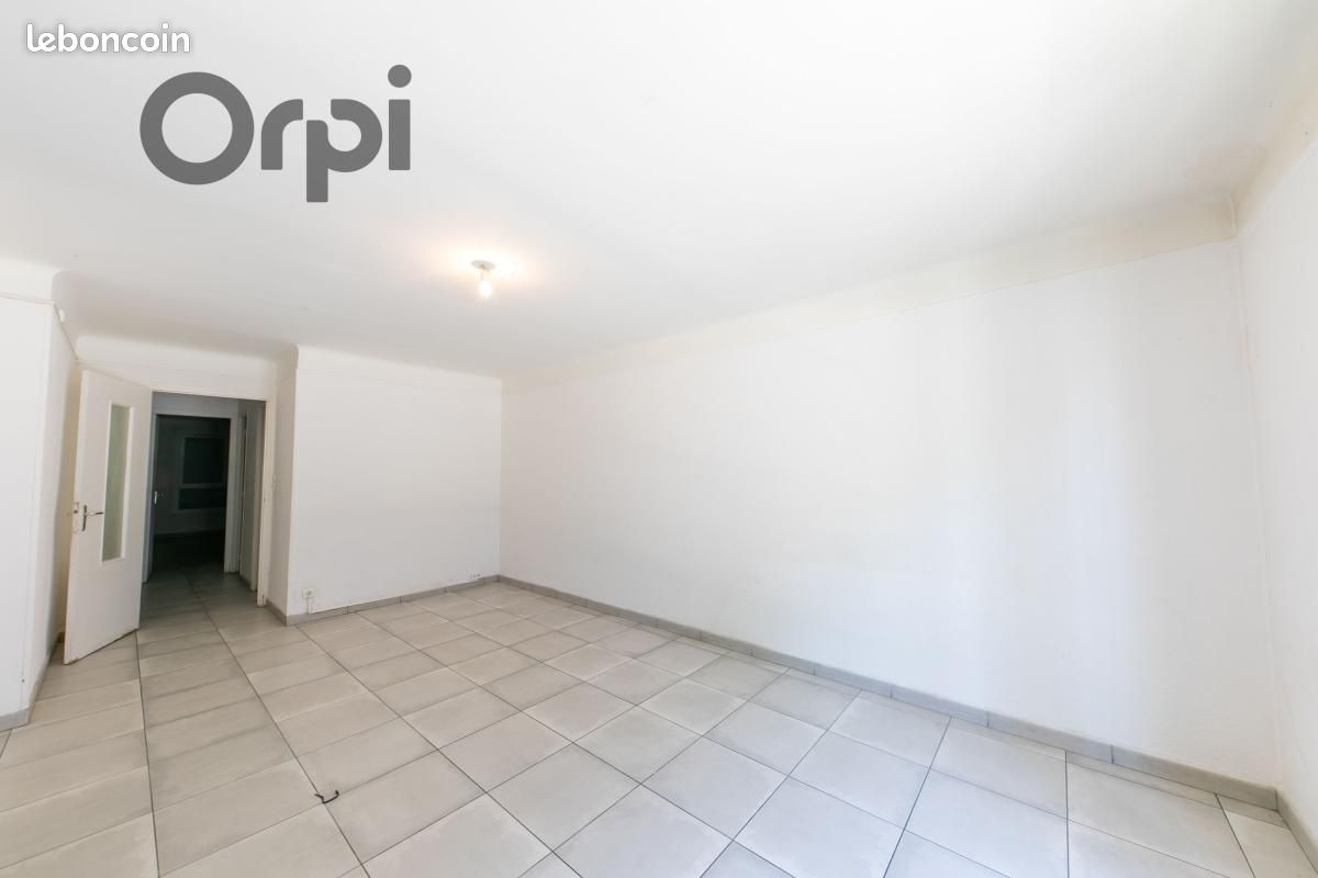 Appartement 4 pièces 94 m² · à Perpignan · 94 m² · 96 000 €