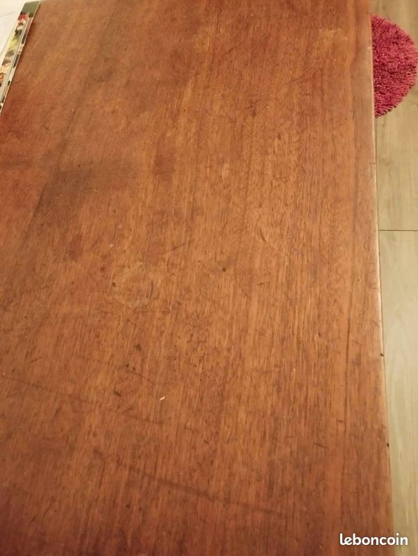Ancienne table carrée en bois (image 3)