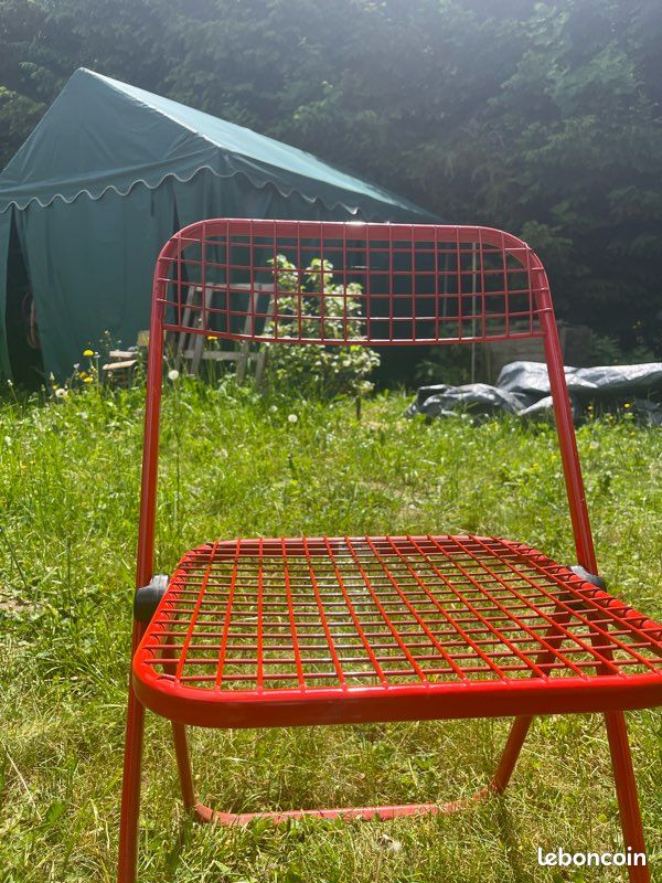 Chaise tarlin rouge (image 2)