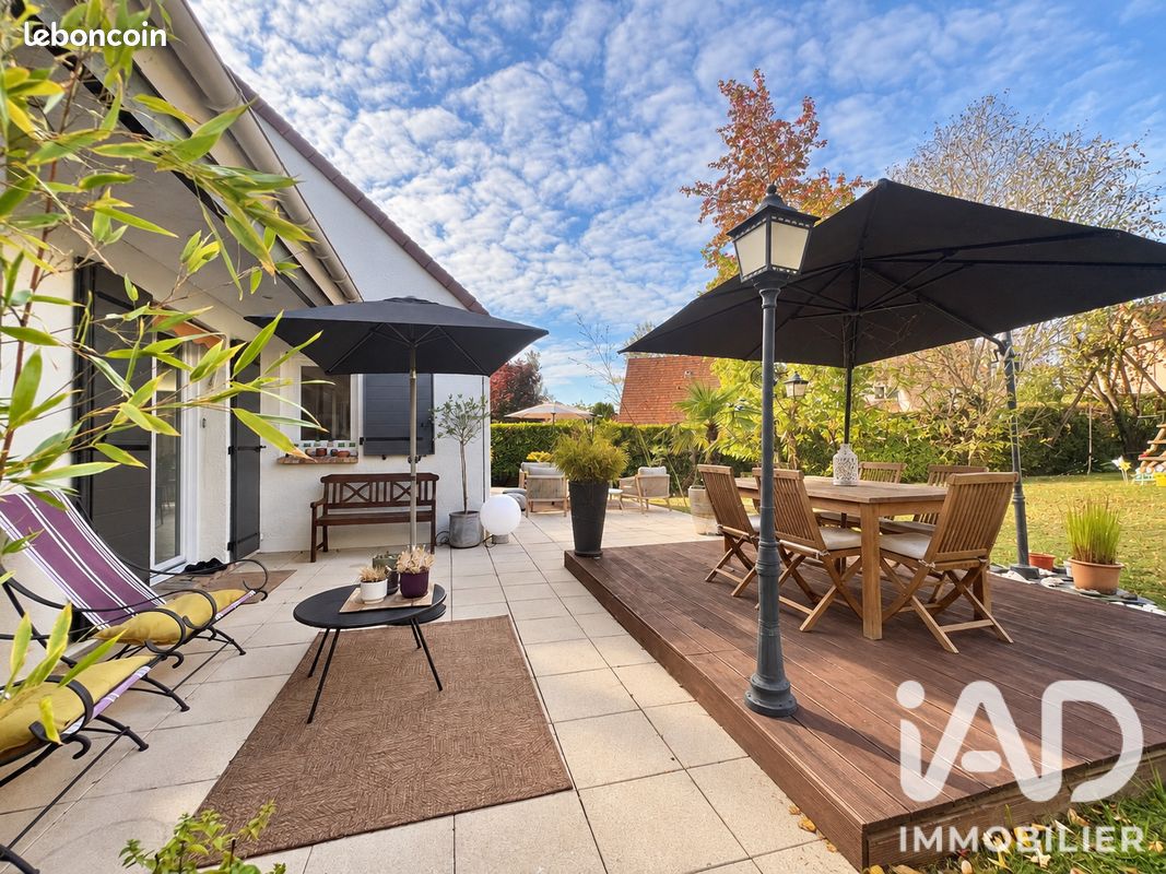 Maison 7 pièces 150 m² · à Lésigny · 150 m² · 558 000 €