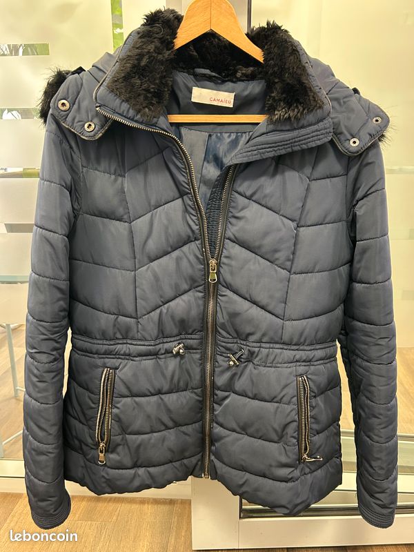 Veste bleu pour l'hiver achetée à Paris (image 1)