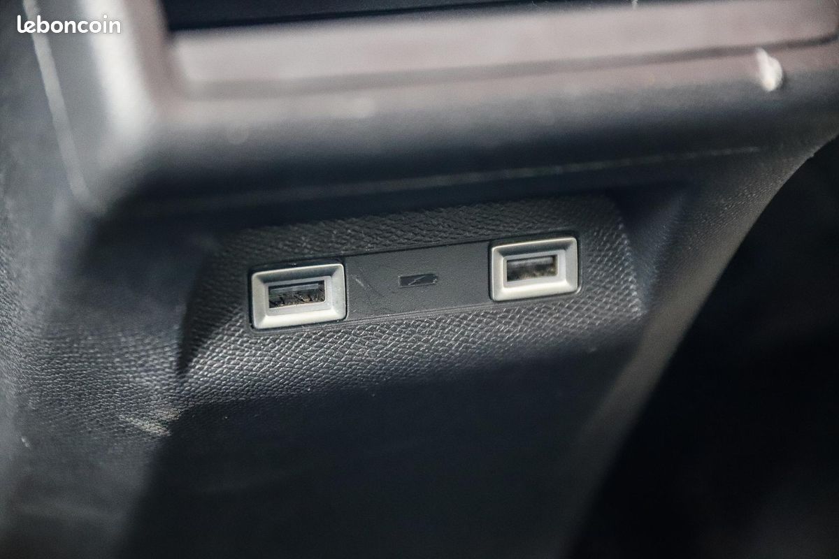 DS DS 7 CROSSBACK DS7 1.6 PureTech 225 EAT8 Executive Rivoli CAMERA GPS CARPLAY ???????CHAINE (image 43)