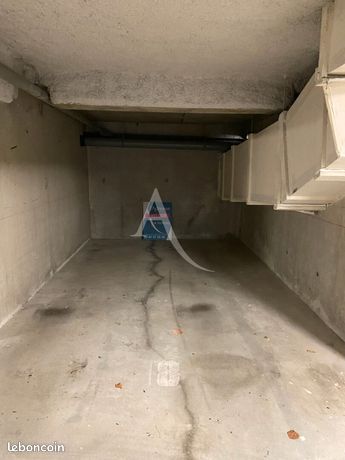 Parking/box SAINT BARTHELEMY D ANJOU