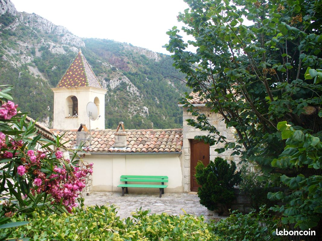Maison 4 pièces 100 m² · à Peille · 100 m² · 38 000 €