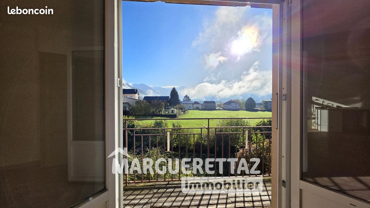 Appartement 5 pièces 96 m² · à Taninges · 96 m² · 215 000 €