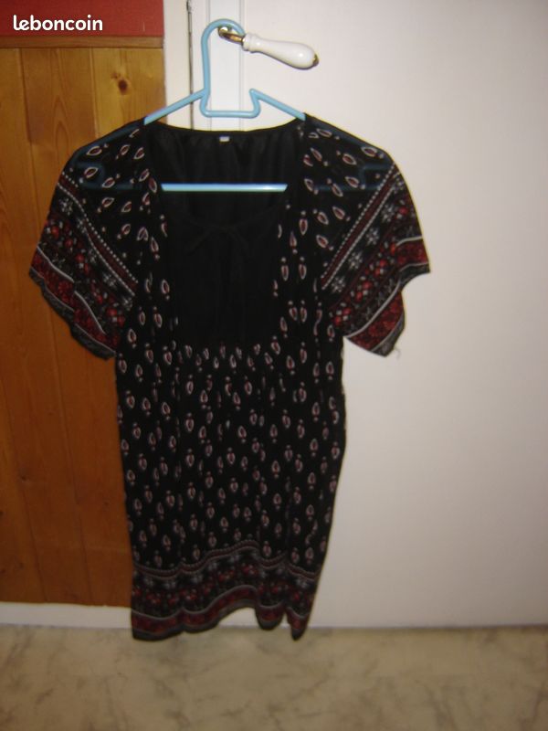 Robe (image 1)