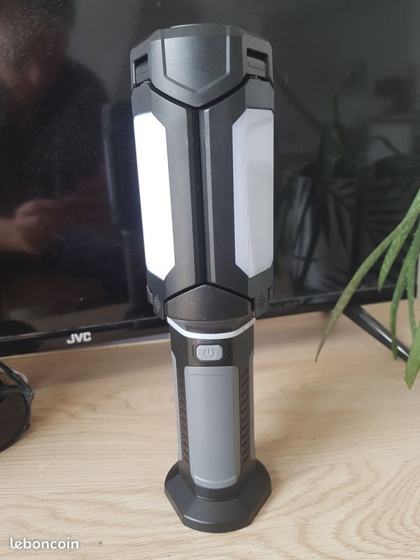 Torche LED puissante Neuf (image 1)