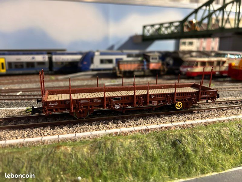 Lot 3 Wagons ROCO, 2 Plats à rancher 2 X Bogies + 1 Fermé SERNAM 2 X