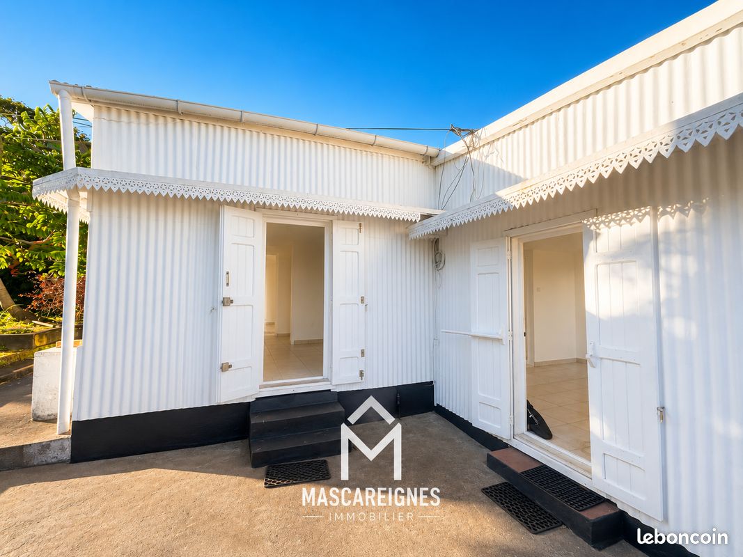 Maison 4 pièces 95 m² · à La Possession · 95 m² · 296 800 €